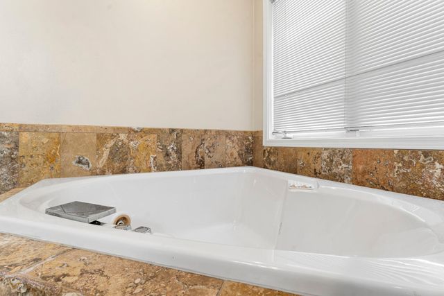 11715 177th Street W, Lakeville, MN 55044