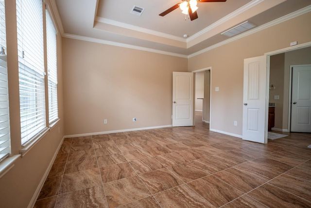 13874 Oak Manor Drive, Willis, TX 77318