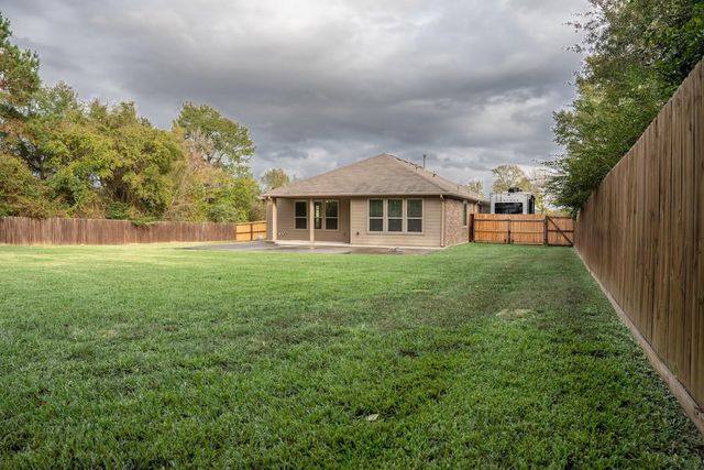 13874 Oak Manor Drive, Willis, TX 77318