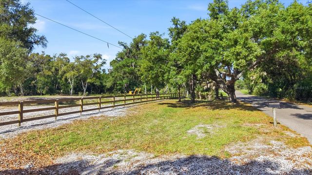 5361 MYAKKA VALLEY TRAIL, Sarasota, FL 34241