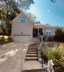 7000 Still Spring Hollow Dr, Nashville, TN 37221