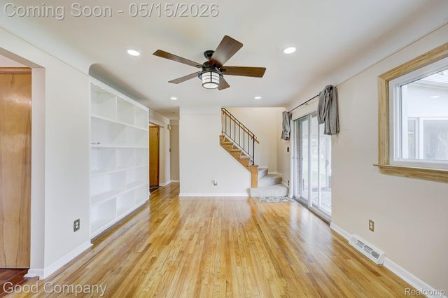 11493 Warren Boulevard, Warren, MI 48089