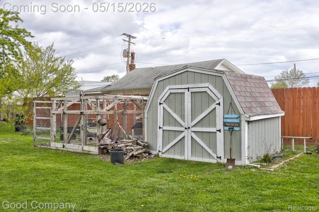 11493 Warren Boulevard, Warren, MI 48089