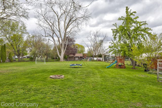 11493 Warren Boulevard, Warren, MI 48089
