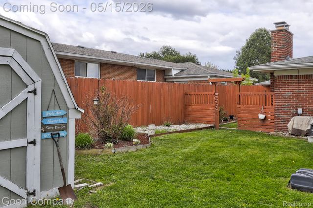 11493 Warren Boulevard, Warren, MI 48089