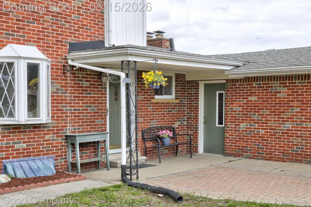 11493 Warren Boulevard, Warren, MI 48089