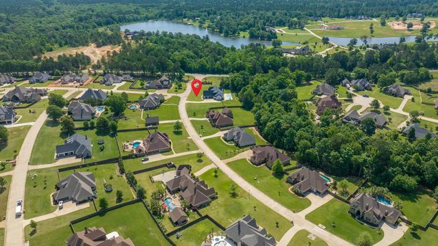 105 Alexis Dr, Longview, TX 75605
