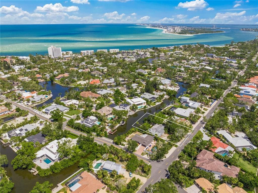 4920 HIGEL AVENUE, Sarasota, FL 34242