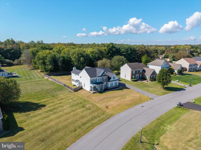19 HEMPSTEAD DR, Newark, DE 19702