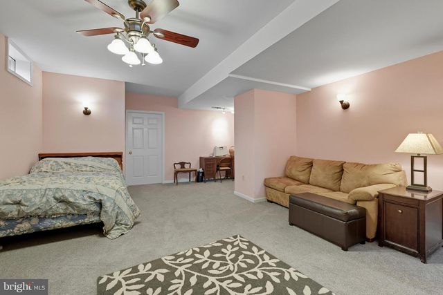 19 HEMPSTEAD DR, Newark, DE 19702