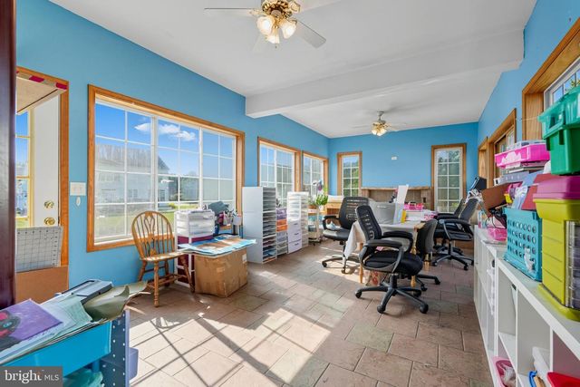 19 HEMPSTEAD DR, Newark, DE 19702