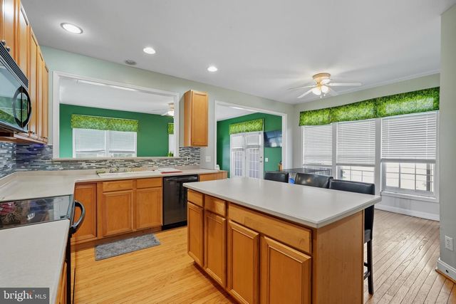 19 HEMPSTEAD DR, Newark, DE 19702