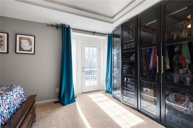 1405 NE 196th Court, Smithville, MO 64089