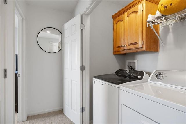 1405 NE 196th Court, Smithville, MO 64089