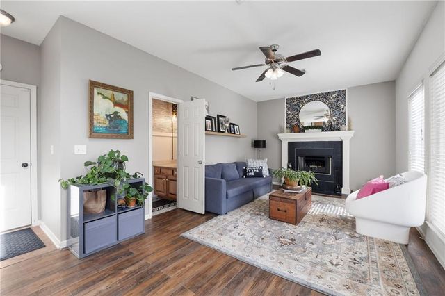 1405 NE 196th Court, Smithville, MO 64089