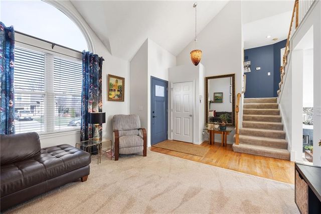 1405 NE 196th Court, Smithville, MO 64089