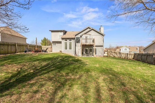 1405 NE 196th Court, Smithville, MO 64089