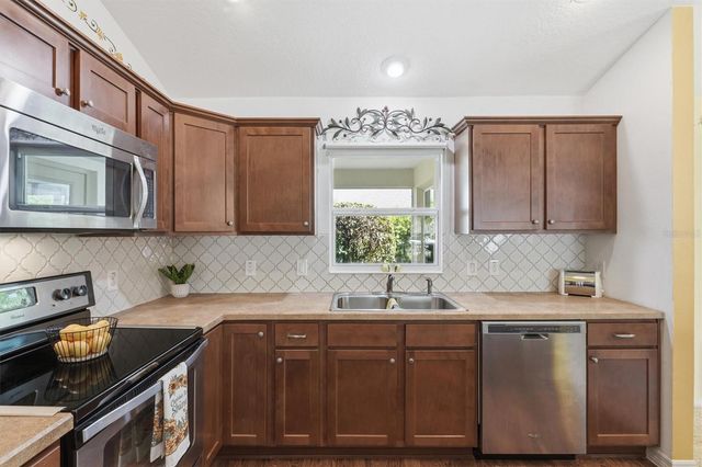 2007 YEARLING WAY, The Villages, FL 32163