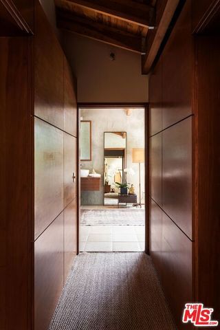 2424 Nichols Canyon Road, Los Angeles, CA 90046