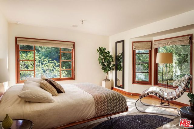 2424 Nichols Canyon Road, Los Angeles, CA 90046