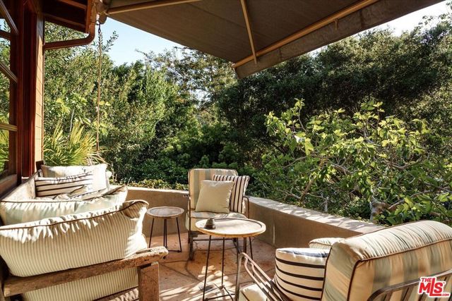 2424 Nichols Canyon Road, Los Angeles, CA 90046