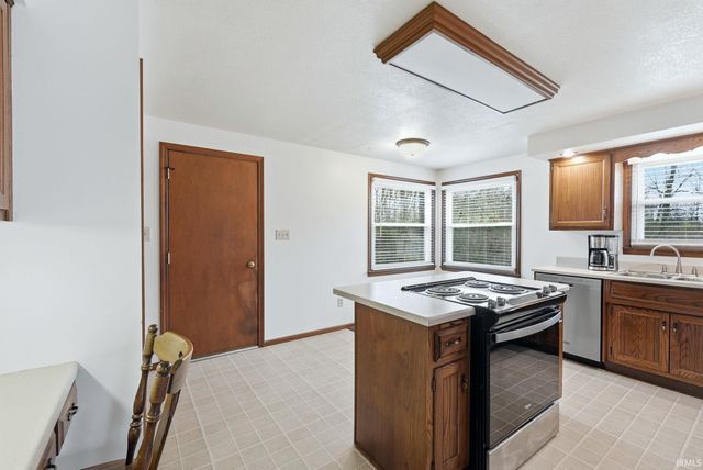 7725 Evanwood Court, Fort Wayne, IN 46816