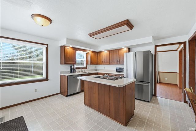 7725 Evanwood Court, Fort Wayne, IN 46816