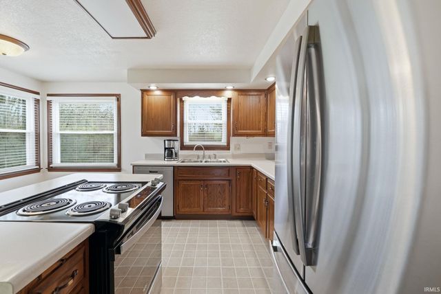 7725 Evanwood Court, Fort Wayne, IN 46816