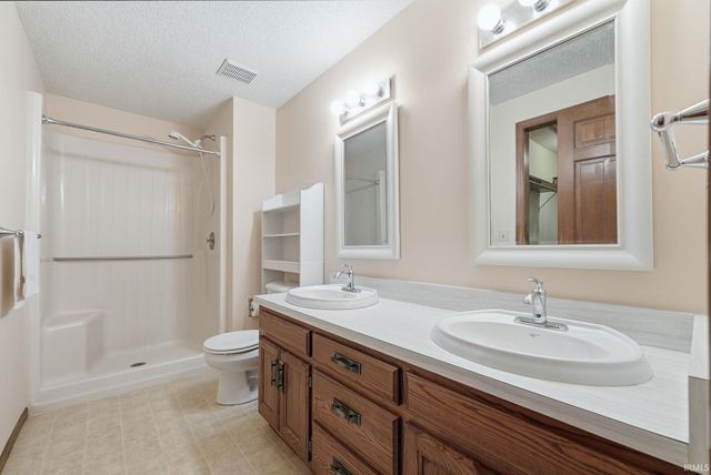 7725 Evanwood Court, Fort Wayne, IN 46816