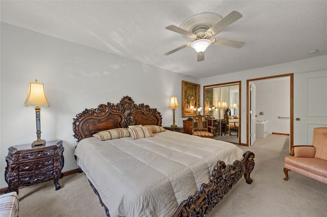 190 Cottage Grove Avenue SE 302, Cedar Rapids, IA 52403