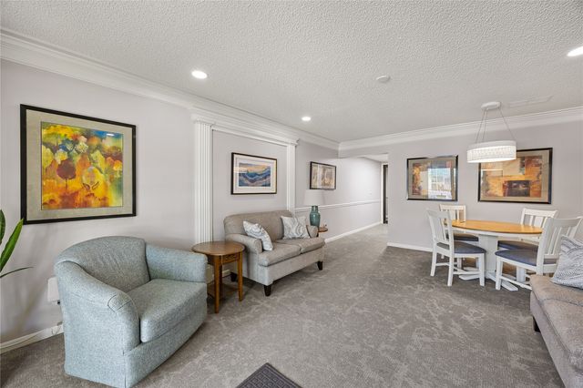 190 Cottage Grove Avenue SE 302, Cedar Rapids, IA 52403
