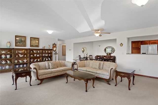 190 Cottage Grove Avenue SE 302, Cedar Rapids, IA 52403