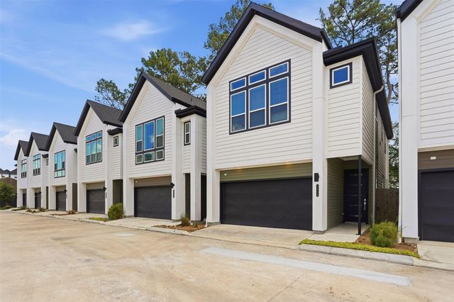 1113 Highland Square Lane, Houston, TX 77091