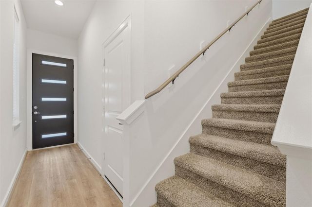 1113 Highland Square Lane, Houston, TX 77091