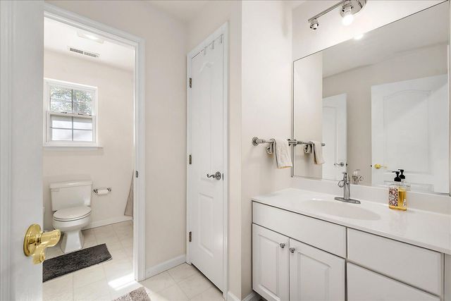 2 MOONRAKER RD, Ocean Pines, MD 21811