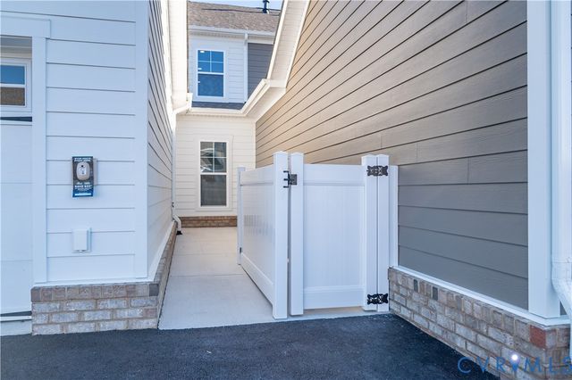 12637 Branch Parke Dr, Manakin Sabot, VA 23103