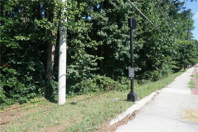 3020 Clairmont Road, Brookhaven, GA 30329