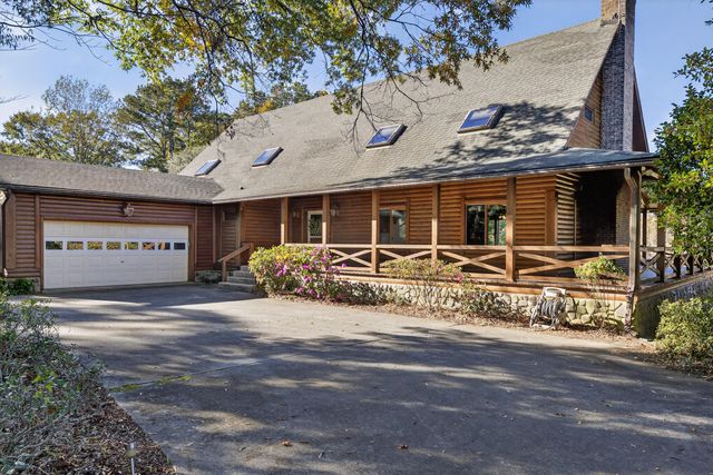 1086 St Julien Drive, Eutawville, SC 29048