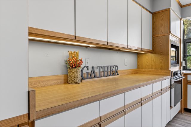 1086 St Julien Drive, Eutawville, SC 29048