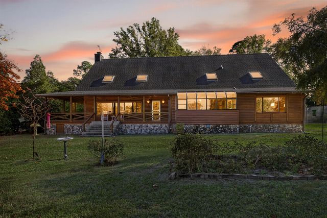 1086 St Julien Drive, Eutawville, SC 29048