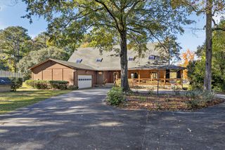 1086 St Julien Drive, Eutawville, SC 29048