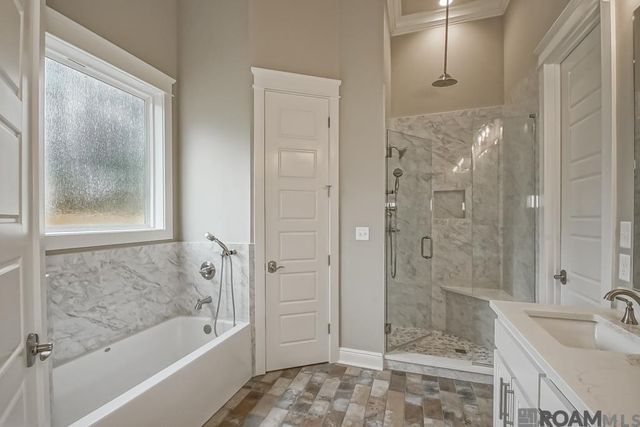 11922 Pendarvis Ln, Walker, LA 70785