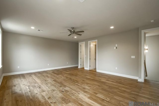 11922 Pendarvis Ln, Walker, LA 70785