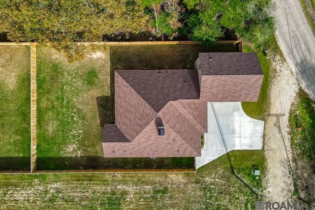 11922 Pendarvis Ln, Walker, LA 70785