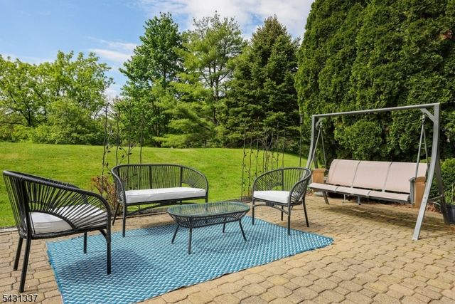 10 Plymouth Ct, Bernards Twp., NJ 07920