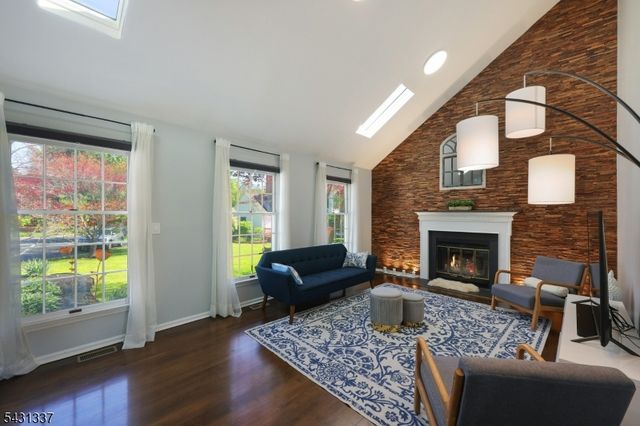 10 Plymouth Ct, Bernards Twp., NJ 07920