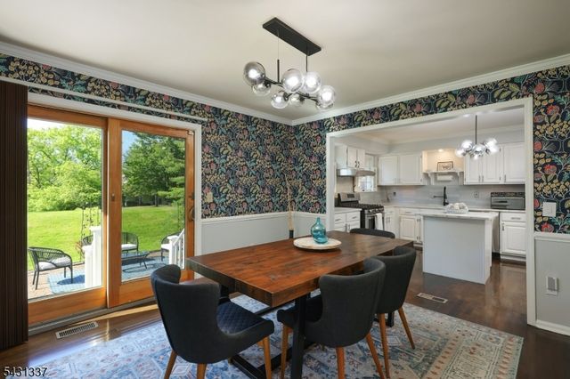 10 Plymouth Ct, Bernards Twp., NJ 07920