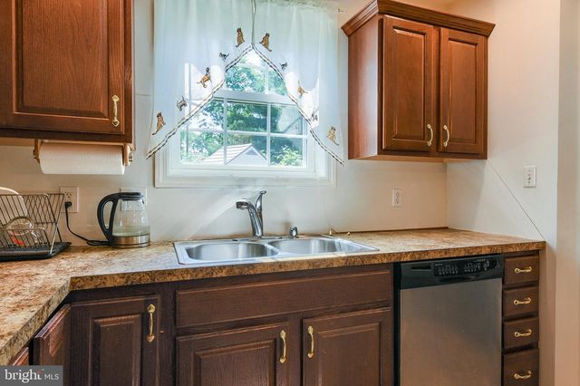41 WOODMYRE LN, Enola, PA 17025