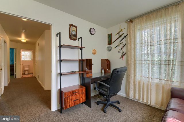41 WOODMYRE LN, Enola, PA 17025