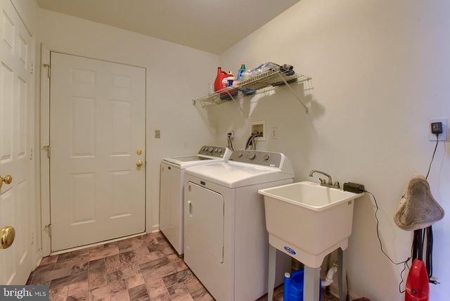 41 WOODMYRE LN, Enola, PA 17025